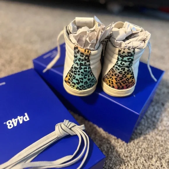 P448 Shoes - Picture 2 of 4